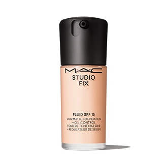 Product image of STUDIO FIX FLUID SPF 15.